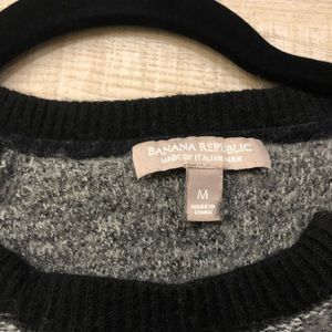 Banana Republic Sweaters - Banana Republic Italian Yarn sweater Banana Republic Sweaters - Banana Republic Italian Yarn sweater
